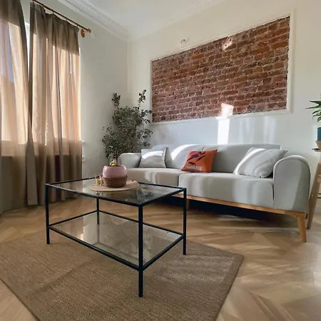 Daire Cozy 2br 2bath With Balcony Near To Nişantaşi&taksim #4 *